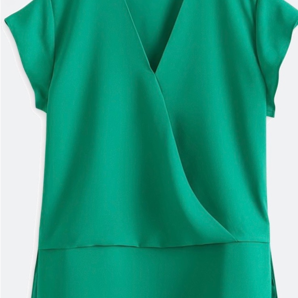 41 Hawthorn Vibrant Green Blouse